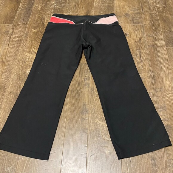 Y2K Nike wide leg flare crop black size M - Picture 4 of 6